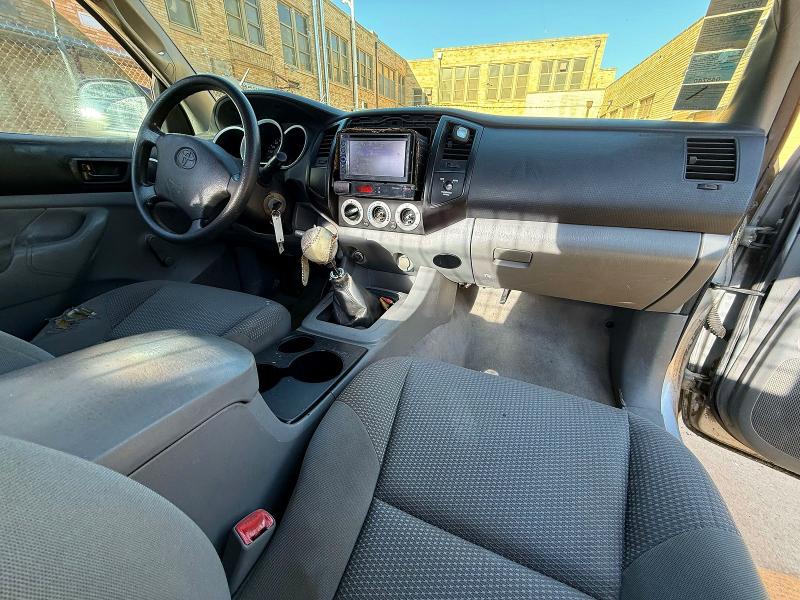 2008 Toyota Tacoma VIN 5TETX62N38Z536585 COPART salvage auction — MINOR DENT/SCRATCHES, Ok - Certificate Of Title (P), sold $3,150 on 2026-07-02 (photo 9)