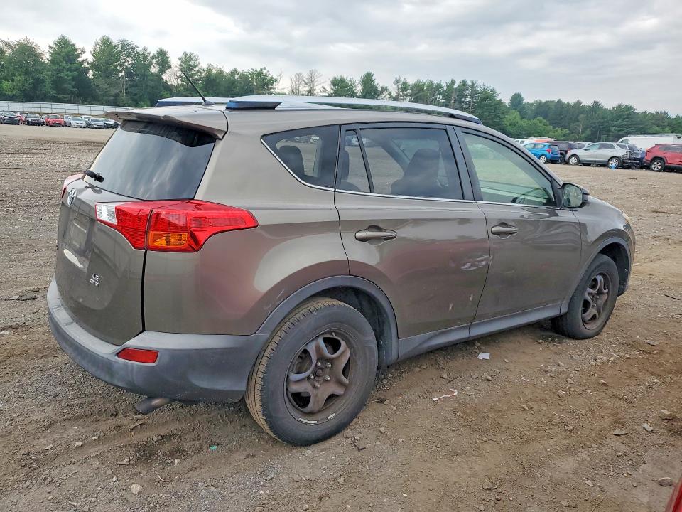 2015 Toyota Rav 4 VIN JTMBFREV9FD151923 COPART salvage auction — SIDE, Md - Cert Of Salvage > 75% Damage, sold $3,700 on 2026-07-13 (photo 3)