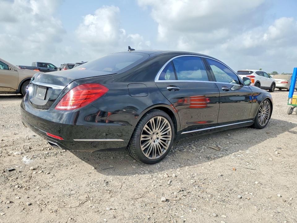 2017 Mercedes-benz S-klasse VIN WDDUG8CB8HA313057 COPART salvage auction — WATER/FLOOD, Tx - Salvage Title-Flood Damage, sold $8,500 on 2026-07-09 (photo 3)