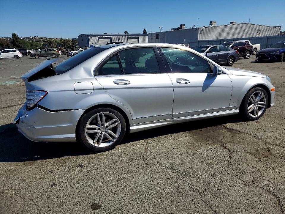 2014 Mercedes-benz C-klasse VIN WDDGF4HB0EA955169 COPART salvage auction — REAR END, CA - SALVAGE CERTIFICATE, sold $800 on 2026-07-31 (photo 3)