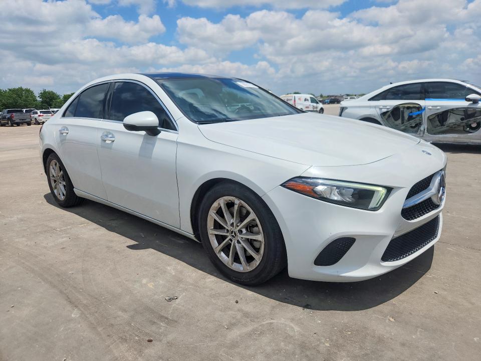 2020 Mercedes-benz A-klasse VIN WDD3G4EB0LW042332 COPART salvage auction — NORMAL WEAR, Tx - Cert Of Title-Rebuilt Salvage, sold $8,200 on 2026-07-09 (photo 4)