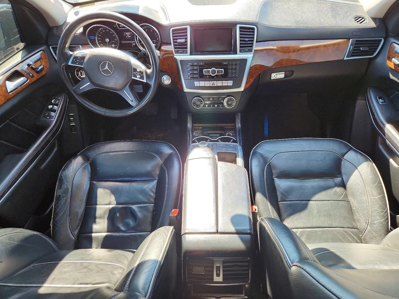 2013 Mercedes-Benz GL-Class VIN 4JGDF7CE9DA112386 COPART salvage auction — Front End, IL - CERTIFICATE OF TITLE (P), sold $2,300 on 2026-07-08 (photo 8)