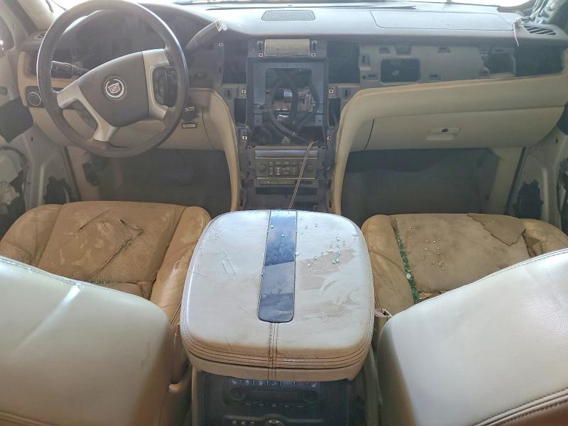 2008 Cadillac Escalade VIN 1GYFK66808R245838 COPART salvage auction — FRONT END, Az - Certificate Of Title, sold $500 on 2026-07-20 (photo 8)