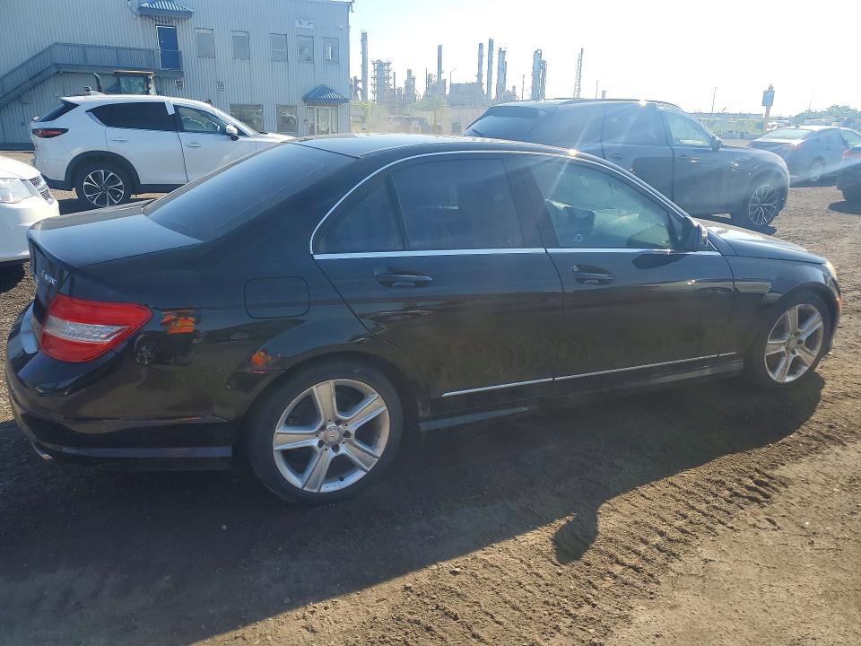 2009 Mercedes-benz C-klasse VIN WDDGF81X89F327057 COPART salvage auction — WATER/FLOOD, Qc - Irrecuperable, sold $650 on 2026-08-11 (photo 3)