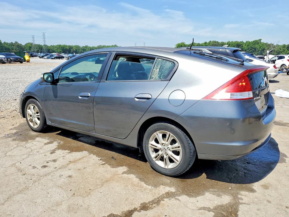 2010 Honda Insight VIN JHMZE2H7XAS017351 COPART salvage auction — NORMAL WEAR, Tn - Salvage Certificate, sold $300 on 2026-07-09 (photo 2)
