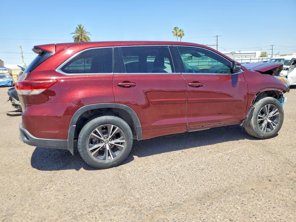 2017 Toyota Highlander VIN 5TDBZRFH7HS467148 COPART salvage auction — FRONT END, Ms - Certificate Of Title, sold $3,550 on 2026-07-02 (photo 3)