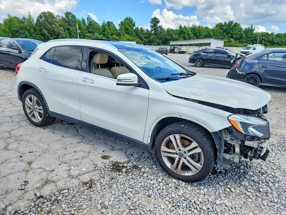 2018 Mercedes-benz VIN WDCTG4GB0JJ433900 COPART salvage auction — FRONT END, Tn - Salvage Certificate, sold $2,750 on 2026-07-16 (photo 4)
