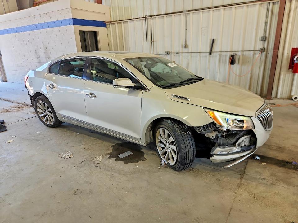 2016 Buick . VIN 1G4GB5G36GF114562 COPART salvage auction — FRONT END, VA - CERT OF TITLE - SALVAGE, sold $425 on 2026-07-02 (photo 4)