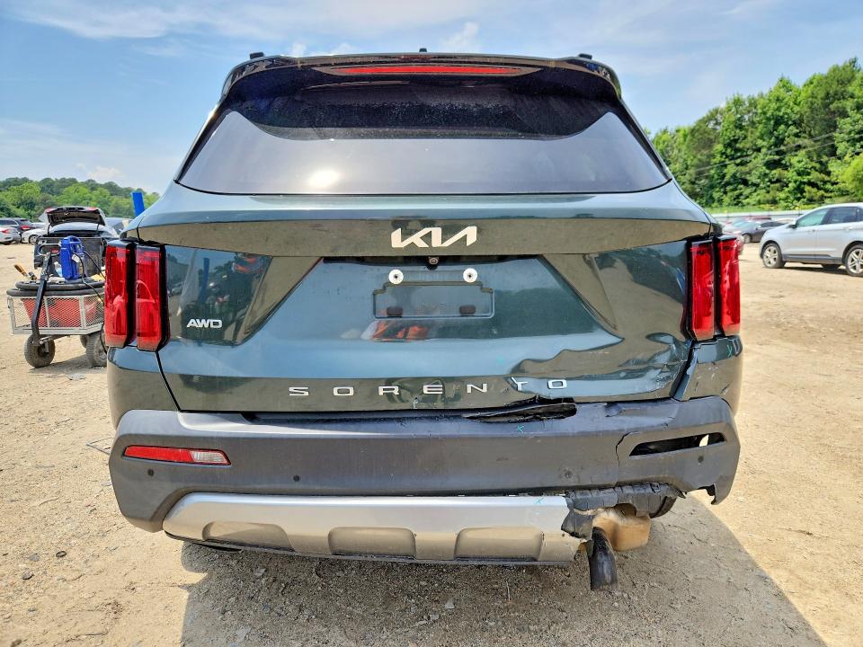 2022 Kia Sorento VIN 5XYRKDLF3NG074054 COPART salvage auction — FRONT END, VA - CERT OF TITLE - SALVAGE, sold $8,000 on 2026-07-28 (photo 6)