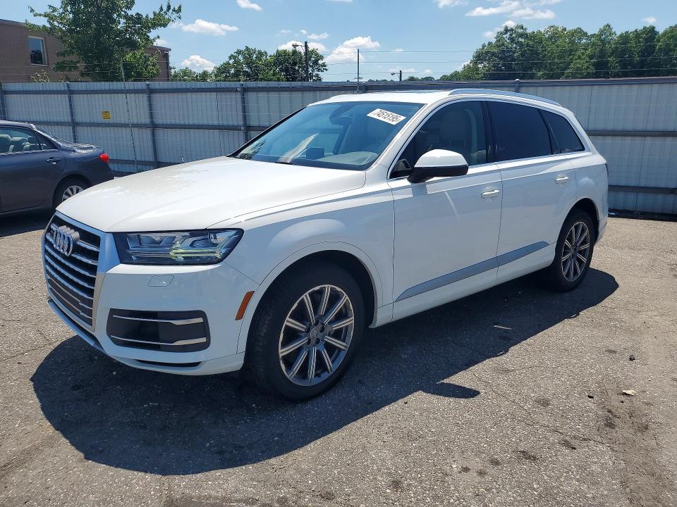 2019 Audi Q7 VIN WA1LAAF7XKD039835 — COPART salvage auction photo