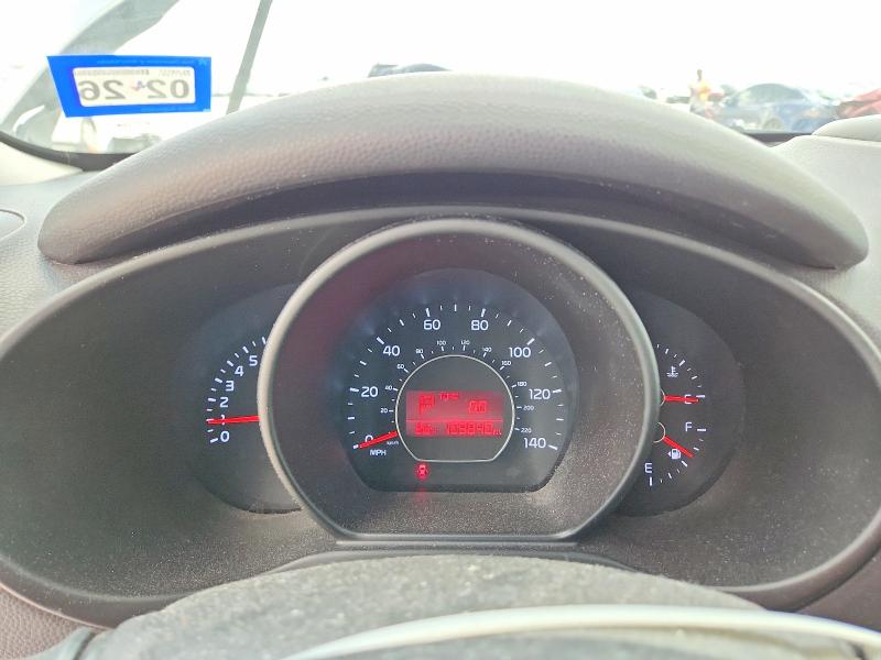 2014 Kia Soul VIN KNDJP3A57E7070797 COPART salvage auction — NORMAL WEAR, TX - CERTIFICATE OF TITLE, sold $200 on 2026-07-23 (photo 9)