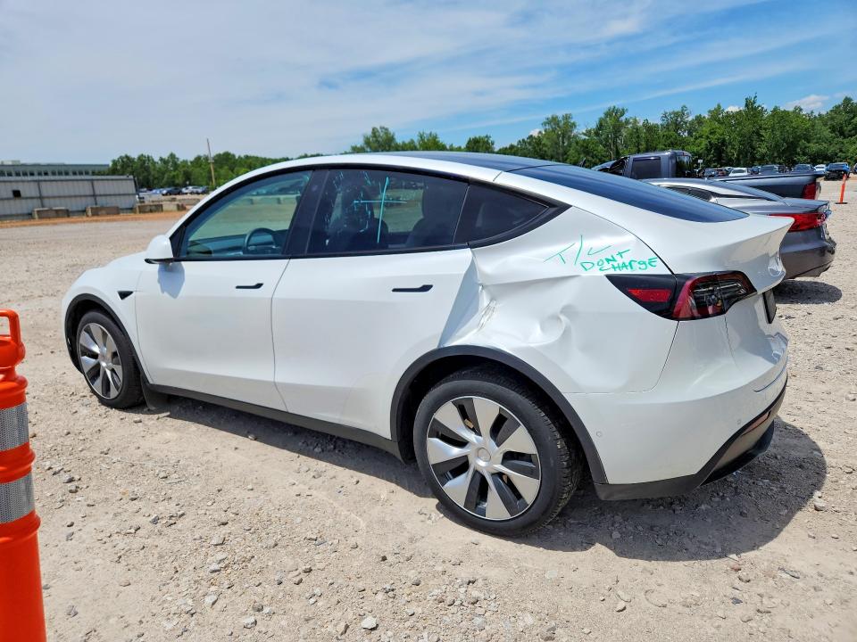2020 Tesla VIN 5YJYGDEE7MF210323 COPART salvage auction — SIDE, Il - Salvage Certificate, sold $16,000 on 2026-07-31 (photo 2)