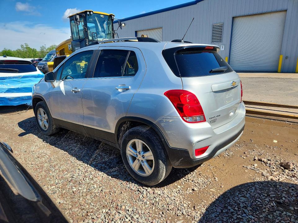 2019 Chevrolet Trax VIN KL7CJPSB7KB949468 COPART salvage auction — MINOR DENT/SCRATCHES, NY - CERTIFICATE OF TITLE, sold $1,600 on 2026-07-02 (photo 2)