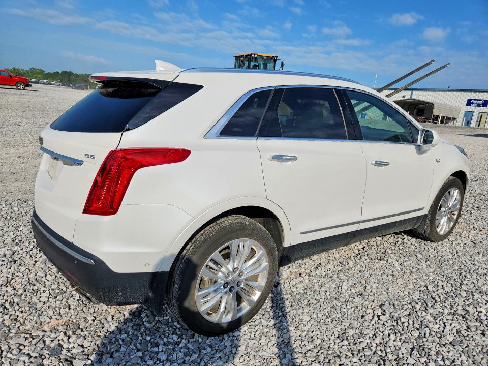 2017 Cadillac Xt5 VIN 1GYKNERS9HZ215101 COPART salvage auction — NORMAL WEAR, Tn - Certificate Of Title, sold $11,200 on 2026-07-02 (photo 3)