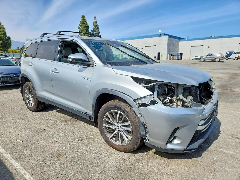 2019 Toyota Highlander hybrid VIN 5TDJGRFH5KS078811 COPART salvage auction — ALL OVER, Ca - Salvage Certificate, sold $5,800 on 2026-07-28 (photo 4)