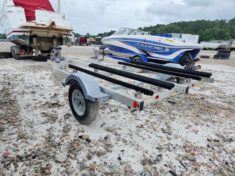 2021 Magic tilt Unknown VIN 1M5BA151XM1E12022 COPART salvage auction — NORMAL WEAR, Ms - Slvg Cert Of Ttl Recvrd Theft, sold $200 on 2026-07-17 (photo 3)