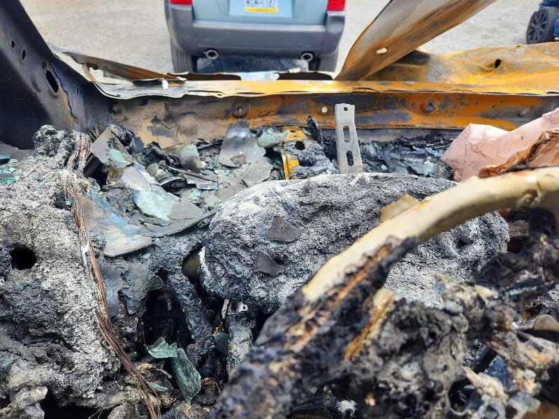 2011 Toyota Sienna VIN 5TDKK3DCXBS153476 COPART salvage auction — BURN, PA - CERTIFICATE OF SALVAGE, sold $325 on 2026-07-14 (photo 9)