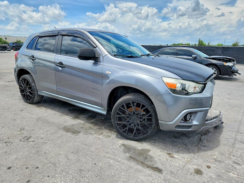 2012 Mitsubishi Outlander VIN JA4AP4AU4CZ008251 COPART salvage auction — FRONT END, Fl - Cert Of Title Slvg Rebuildable, sold $450 on 2026-07-16 (photo 4)