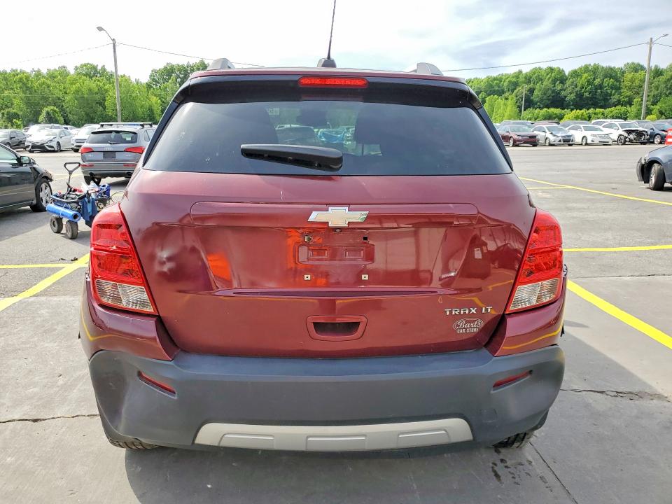 2016 Chevrolet Trax VIN 3GNCJLSB0GL273194 COPART salvage auction — SIDE, Ky - Cert Of Title-Rebuilt Vehicle, sold $550 on 2026-07-09 (photo 6)