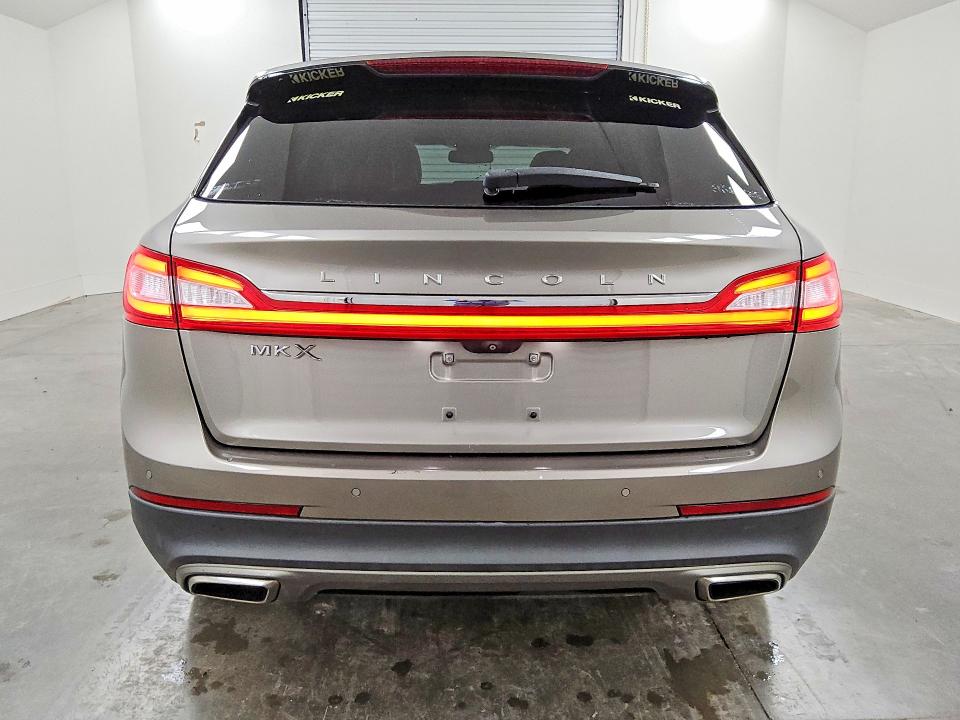 2017 Lincoln Mkx VIN 2LMPJ6LR1HBL51311 COPART salvage auction — REAR END, TX - CERTIFICATE OF TITLE, sold $5,800 on 2026-07-23 (photo 6)