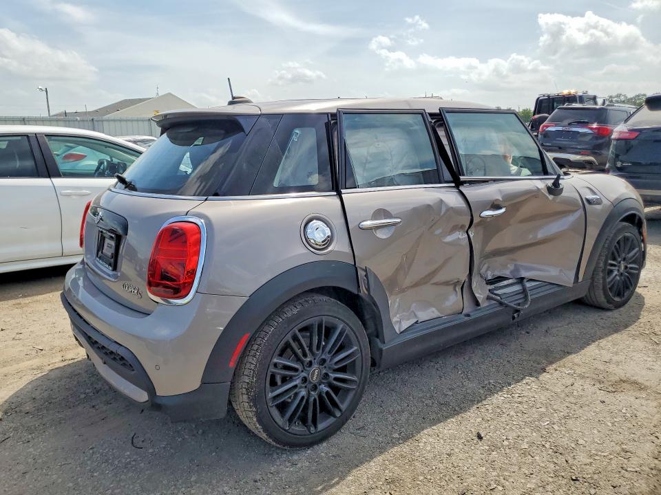 2024 Mini Cooper VIN WMW53DK08R2V09110 COPART salvage auction — SIDE, In - Cert Of Title-Salvage Title, sold $7,000 on 2026-08-03 (photo 3)