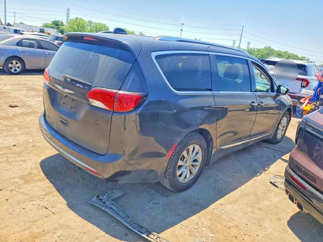 2018 Chrysler VIN 2C4RC1EG1JR294512 COPART salvage auction — FRONT END, Mi - Certificate Of Title, sold $5,700 on 2026-07-02 (photo 3)