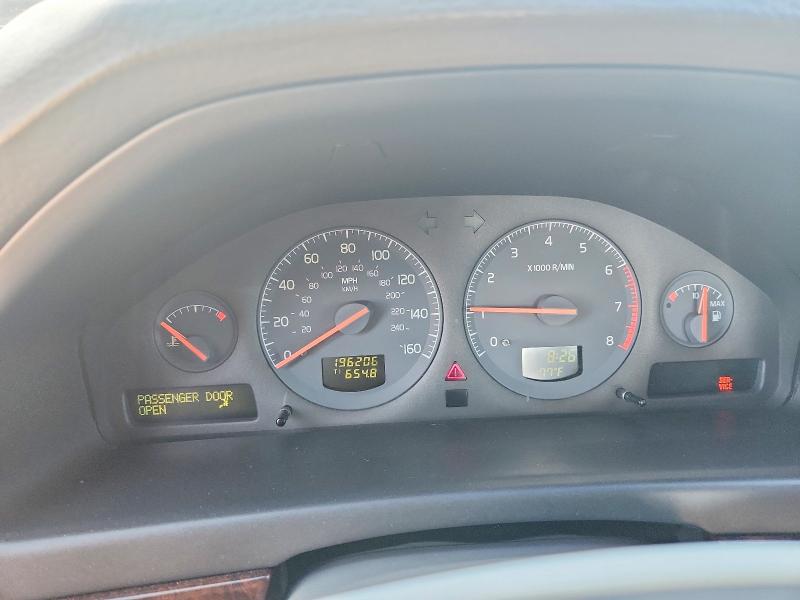 1999 Volvo S80 VIN YV1TS97D0X1051162 COPART salvage auction — HAIL, Co - Certificate Of Title, sold $250 on 2026-08-13 (photo 9)