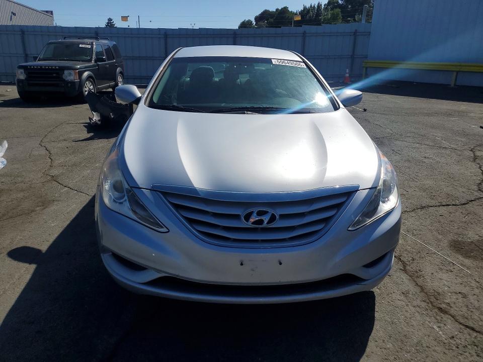 2013 Hyundai Sonata VIN 5NPEB4AC4DH715792 COPART salvage auction — MINOR DENT/SCRATCHES, Ca - Salvage Certificate, sold $500 on 2026-07-10 (photo 5)