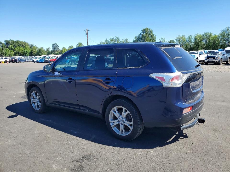 2014 Mitsubishi Outlander VIN JA4AZ3A32EZ015410 COPART salvage auction — NORMAL WEAR, CA - SALVAGE CERTIFICATE (P), sold $1,100 on 2026-07-20 (photo 2)