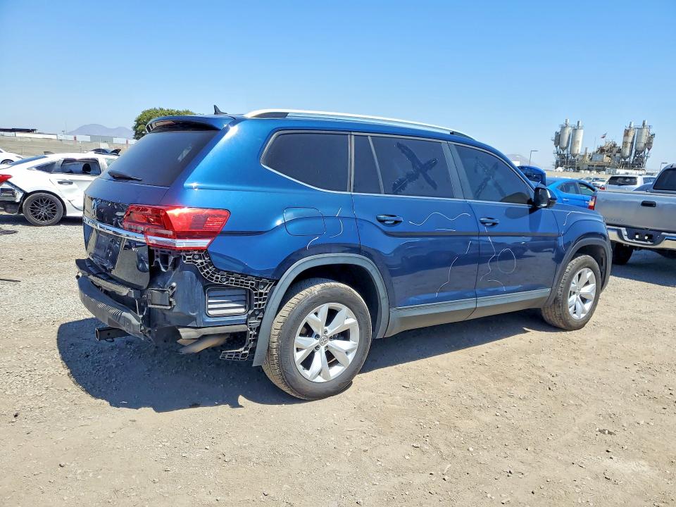 2018 Volkswagen VIN 1V2CR2CAXJC525472 COPART salvage auction — REAR END, Fl - Cert Of Title Slvg Rebuildable, sold $500 on 2026-07-31 (photo 3)