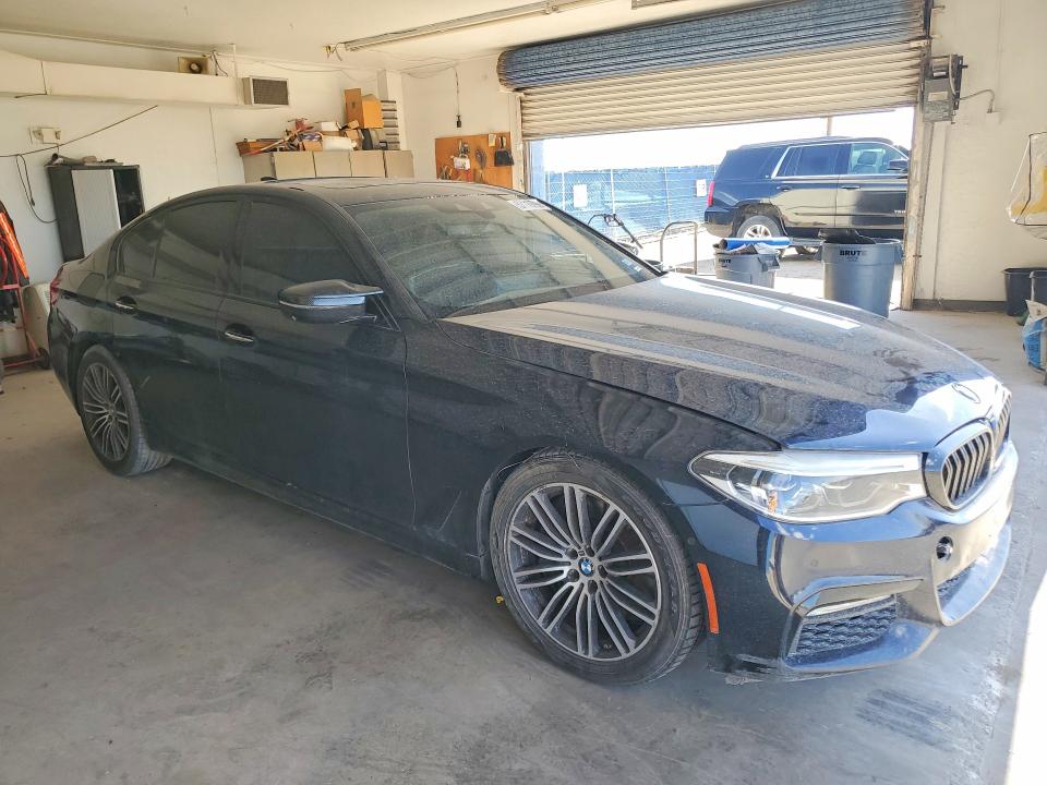 2017 BMW 5er VIN WBAJE7C38HWA03466 COPART salvage auction — MINOR DENT/SCRATCHES, Tx - Certificate Of Title, sold $10,200 on 2026-07-20 (photo 4)