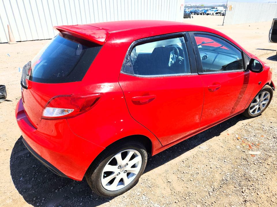 2011 Mazda 2 VIN JM1DE1HZ7B0102099 COPART salvage auction — FRONT END, NV - SALVAGE TITLE, sold $225 on 2026-07-16 (photo 3)