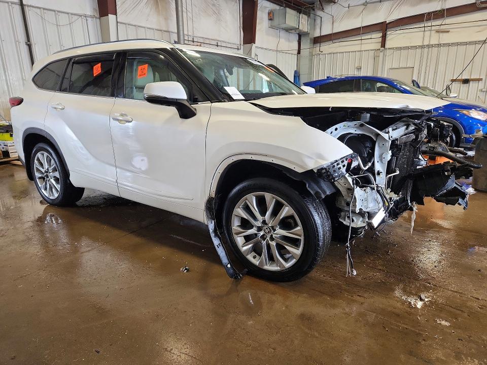 2020 Toyota Highlander VIN 5TDDZRBH1LS006261 COPART salvage auction — FRONT END, Wi - Junked Vehicle Bill Of Sale, sold $12,100 on 2026-07-13 (photo 4)