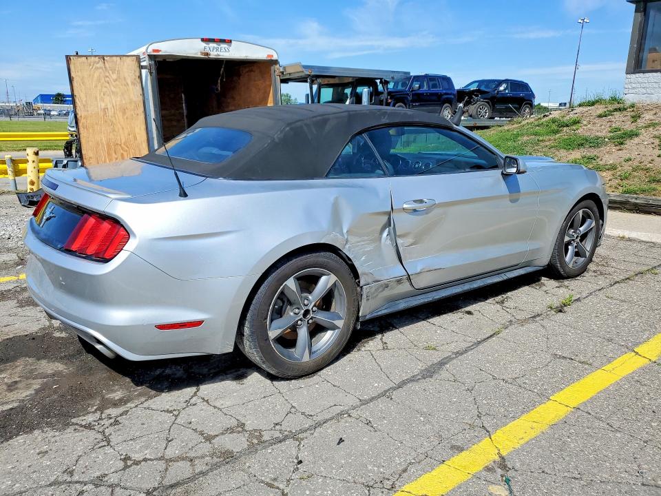 2015 Ford VIN 1FATP8EM6F5330536 COPART salvage auction — SIDE, Oh - Cert Of Title-Salvage, sold $2,900 on 2026-07-31 (photo 3)