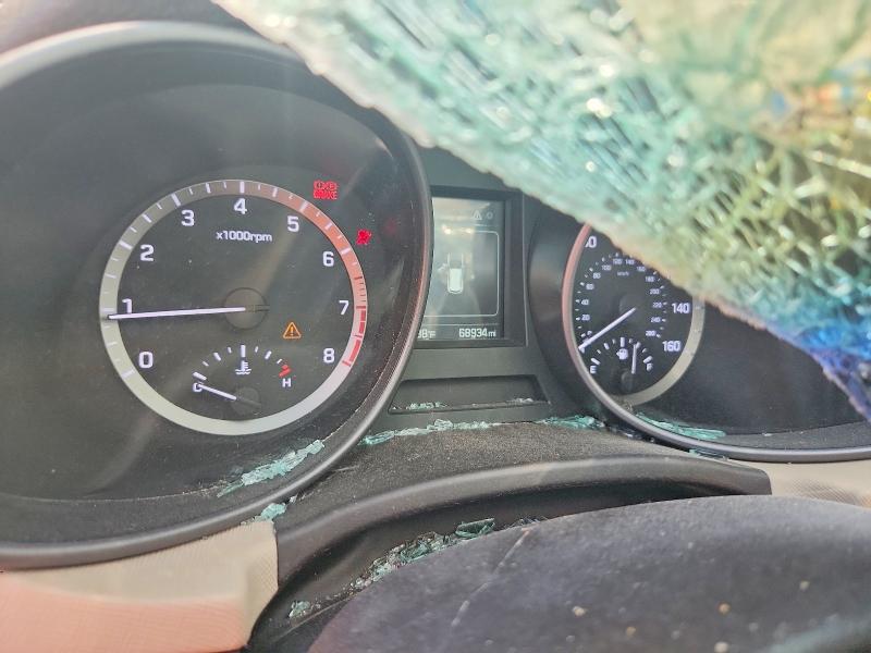 2017 Hyundai VIN 5XYZU3LB5HG398340 COPART salvage auction — ROLLOVER, Tx - Nonrepairable Title, sold $950 on 2026-07-24 (photo 9)