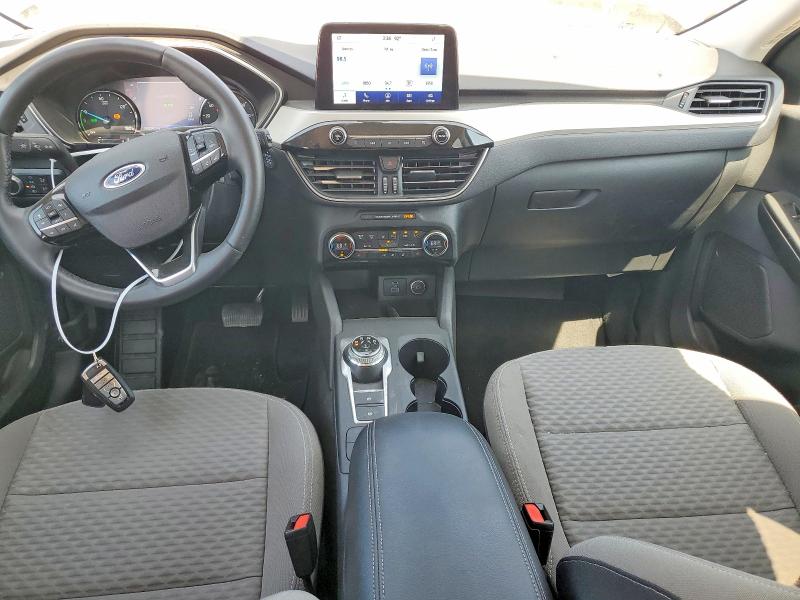 2021 Ford Escape VIN 1FMCU9BZ4MUB19861 COPART salvage auction — HAIL, Ks - Cert Of Title-Salvage, sold $8,500 on 2026-07-30 (photo 8)