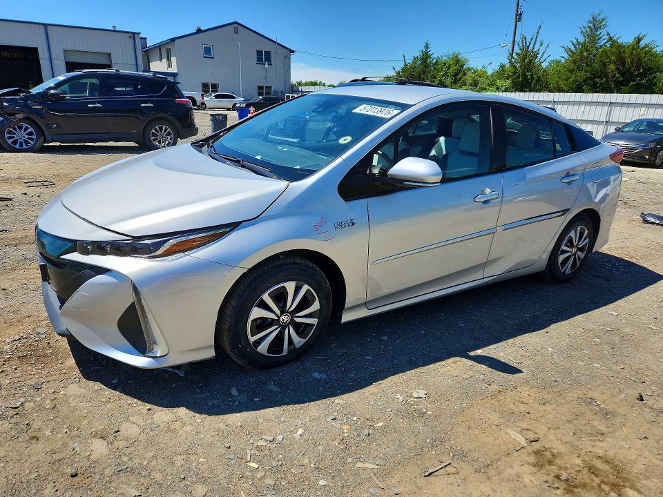 2018 Toyota Prius VIN JTDKARFP6J3087742 — COPART salvage auction photo