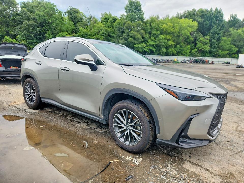 2025 Lexus VIN JTJHKCEZ1S2041022 COPART salvage auction — WATER/FLOOD, La - Cert Of Title-Salvage Flood, sold $26,750 on 2026-07-02 (photo 4)