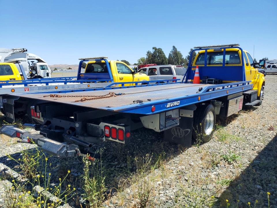 2019 Ford F650-f750 VIN 1FDWX6DCXKDF02356 COPART salvage auction — SIDE, Ca - Dis/Dlr/Exp Only Clean Title (P), sold $22,100 on 2026-07-06 (photo 3)