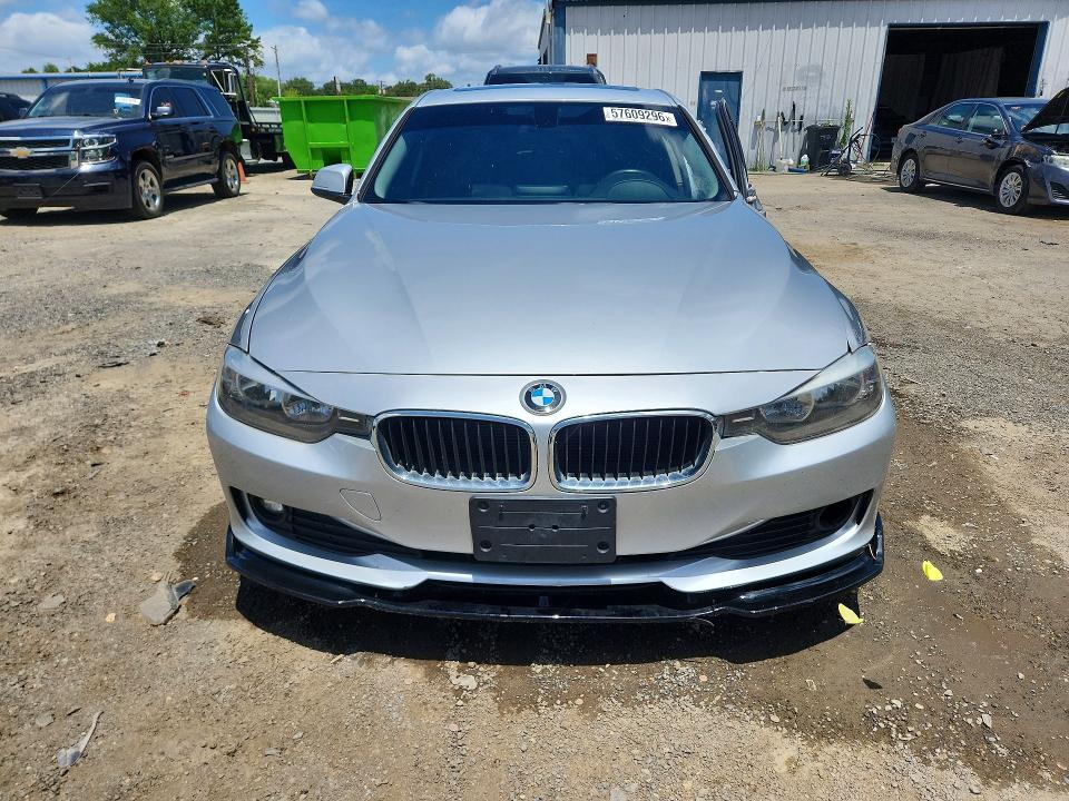 2015 BMW 3 series VIN WBA3B1C57FK139928 COPART salvage auction — ALL OVER, LA - CERT OF TITLE-SALVAGE, sold $1,050 on 2026-08-20 (photo 5)