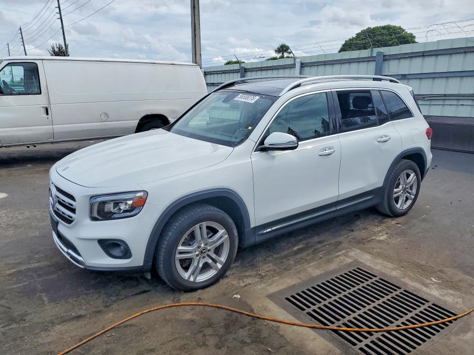 2020 Mercedes-benz Glb-class VIN W1N4M4HB2LW028024 COPART salvage auction — MINOR DENT/SCRATCHES, FL - CERTIFICATE OF TITLE (P), sold $10,000 on 2026-07-15 (photo 1)