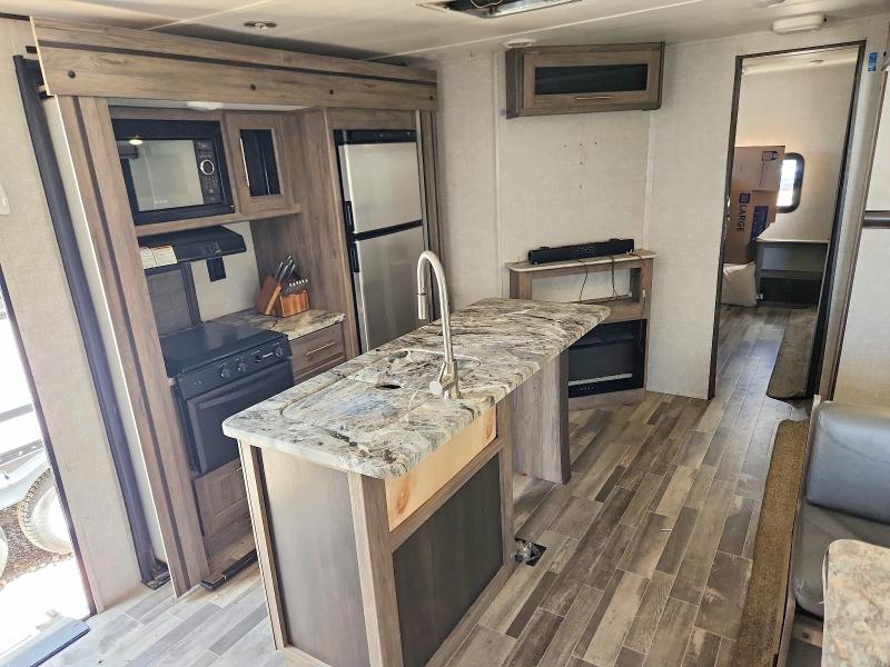 2022 Keystone Zinger VIN 4YDTZRR20NS372765 COPART salvage auction — HAIL, TX - CERTIFICATE OF TITLE, sold $10,700 on 2026-09-01 (photo 9)
