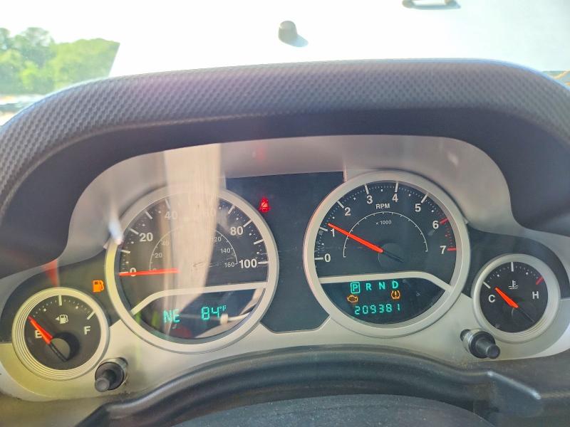 2010 Jeep Wrangler / VIN 1J4AA2D16AL229826 COPART salvage auction — MINOR DENT/SCRATCHES, Ma - Certificate Of Title, sold $675 on 2026-07-09 (photo 9)