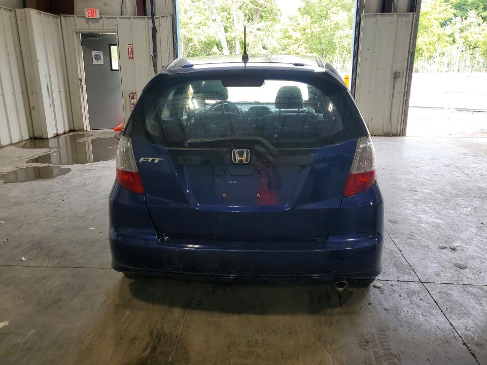 2013 Honda Fit VIN JHMGE8H56DC019010 COPART salvage auction — FRONT END, Ny - Certificate Of Title, sold $625 on 2026-07-06 (photo 6)