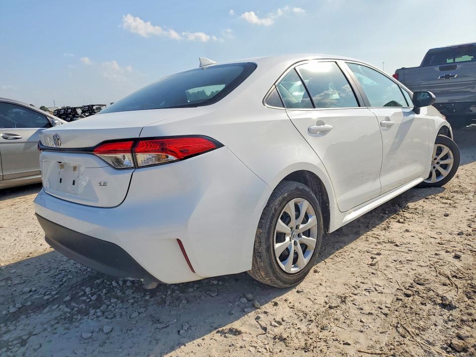 2024 Toyota Corolla VIN 5YFB4MDE6RP192764 COPART salvage auction — WATER/FLOOD, Fl - Cert Of Title-Slvg Rebld Flood, sold $7,800 on 2026-07-14 (photo 3)