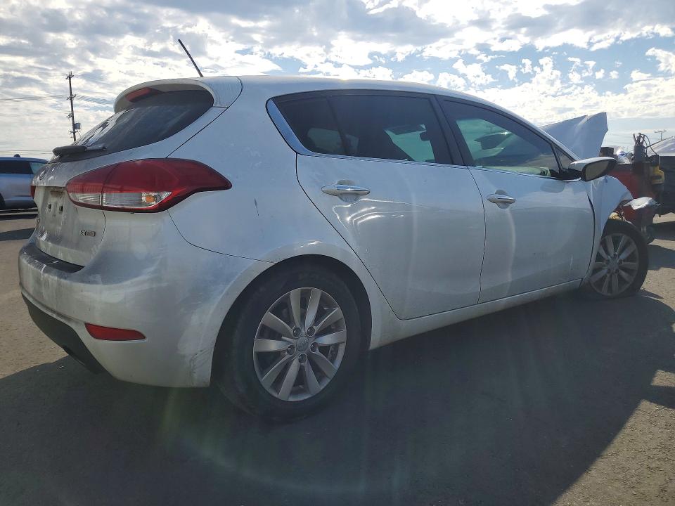 2015 Kia Forte VIN KNAFX5A88F5339752 COPART salvage auction — FRONT END, CA - SALVAGE CERTIFICATE, sold $400 on 2026-07-27 (photo 3)