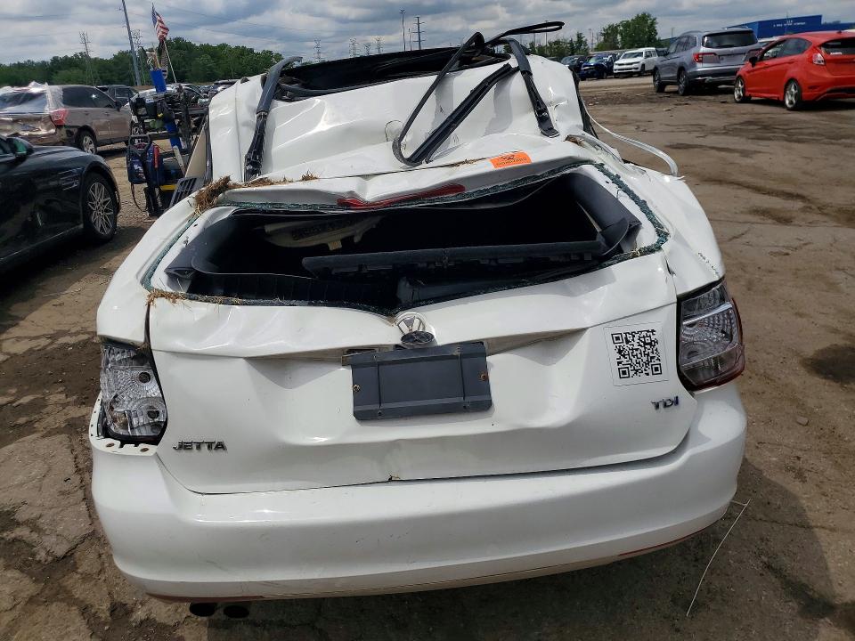 2012 Volkswagen VIN 3VWPL7AJ9CM686253 COPART salvage auction — ROLLOVER, MI - CERTIFICATE OF TITLE, sold $500 on 2026-07-02 (photo 6)