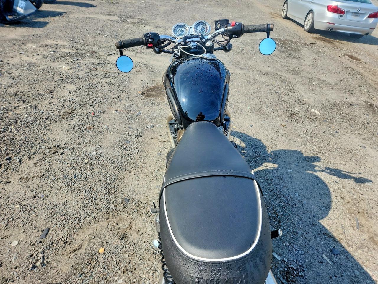 2024 Triumph Motorcycle BONNEVILLE VIN SMTD10G71RTBP4158 COPART salvage auction — Minor Dent/Scratches, MA - CERT OF TITLE-SALVAGE (P), sold $3,250 on 2026-07-09 (photo 6)