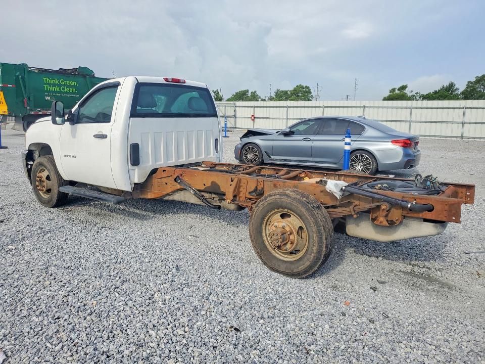 2013 Chevrolet Silverado 3500 VIN 1GB3CZC88DF181740 COPART salvage auction — MECHANICAL, Mt - Certificate Of Title, sold $950 on 2026-07-06 (photo 2)