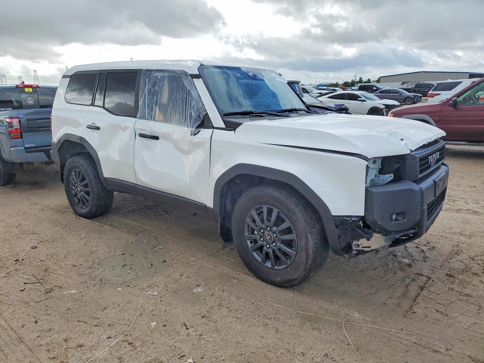 2024 Toyota Land cruiser VIN JTEABFAJ9RK004182 COPART salvage auction — ROLLOVER, Tx - Certificate Of Title, sold $26,250 on 2026-07-28 (photo 4)